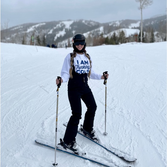 MEET YOUR POSHER - Picture 7 of 8